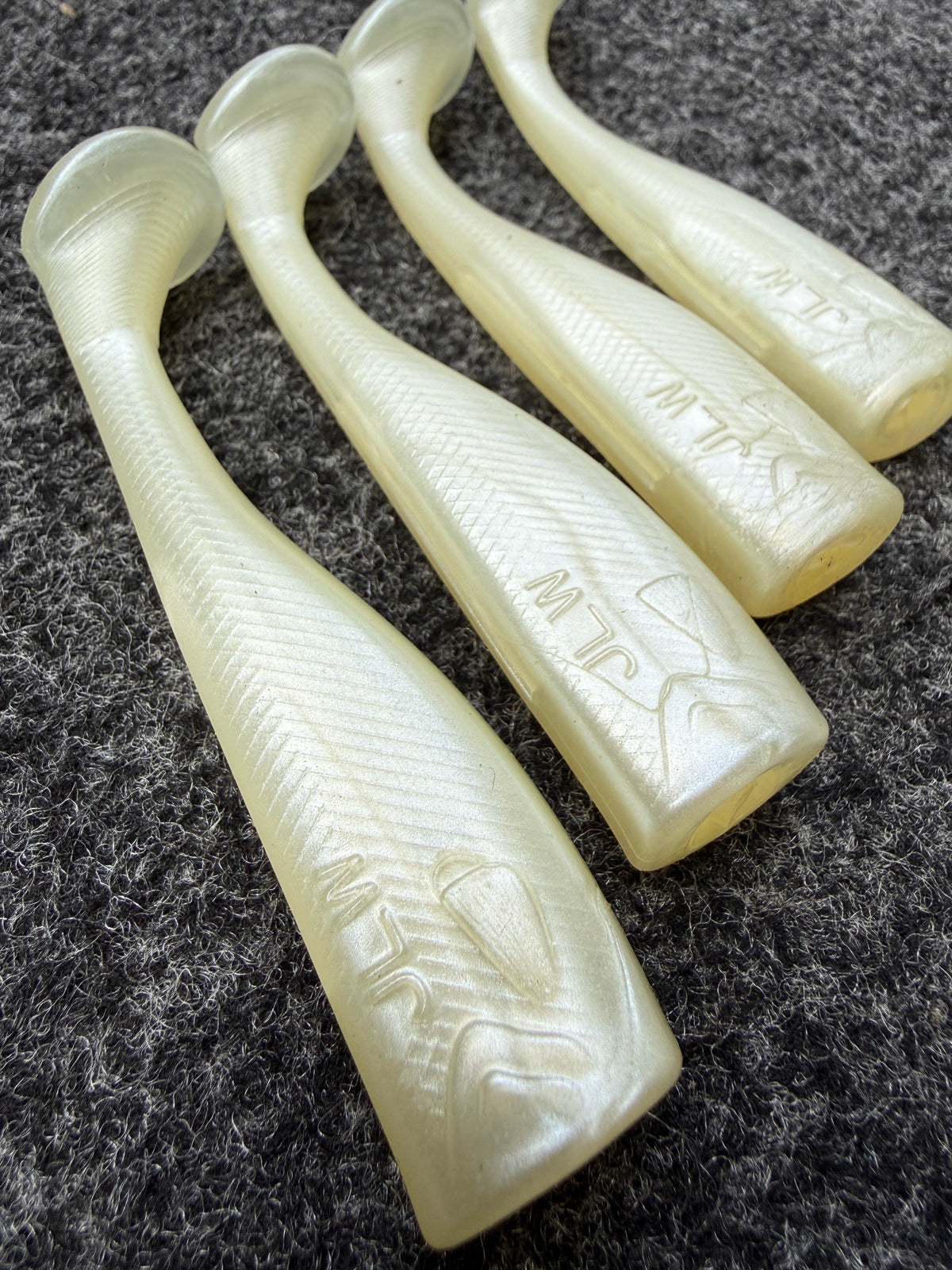 4" Nine Lives™ Paddle Tail